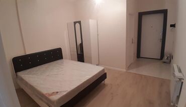 Uzunmüddətli kirayə mənzillər: Sumqayıt bağça şəhərdə yerləşir. 1 otaqlı studiya tipli mənzil – — 10