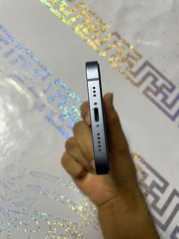 Apple iPhone: IPhone 14 на 256 гб АКБ 76 (плоские грани, двойная камера — 3