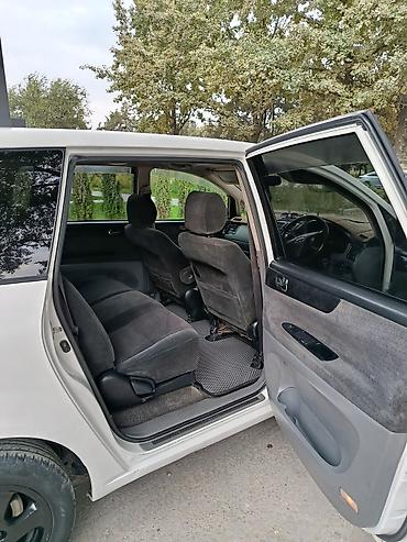 Toyota: Toyota Ipsum: 2002 г., 2.4 л, Автомат, Газ, Минивэн — 10