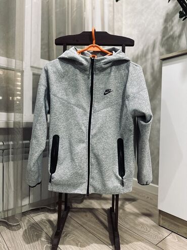фитнес одежды: NIKE TECH FLICE NEW SEASON 
Размер: М
