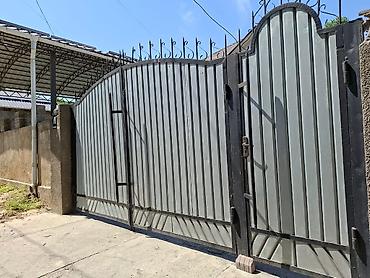 Распашные ворота: Металлические распашные ворота с калиткой - Конструкция — 2