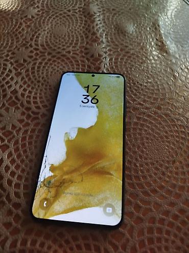 Техника и электроника: Samsung Galaxy S22, 256 ГБ, цвет - Черный, Битый — 2