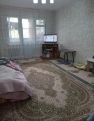 срочно продаю квартиру аламедин базар: 2 бөлмө, 43 кв. м, 104-серия, 3 кабат