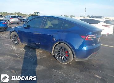 Tesla: Tesla Model Y: 2024 г., Автомат, Электромобиль, Кроссовер — 3