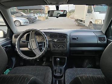 wolk: Volkswagen Golf: 1995 г., 1.6 л, Механика, Бензин, Хэтчбэк — 9