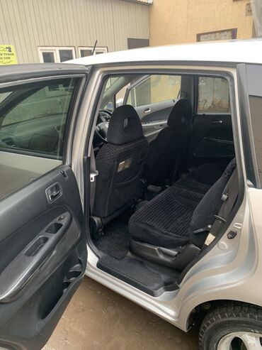 Honda: Honda Stream: 2003 г., 2 л, Автомат, Бензин, Универсал — 12