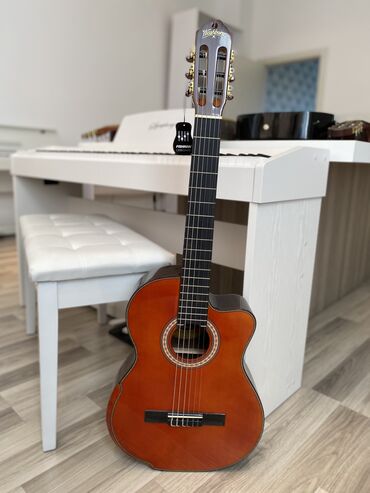 Ukulele: Klassik gitara