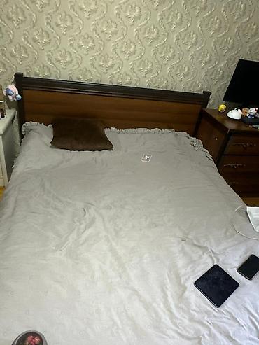 yataq otaq mebel: Yataq otağı mebel dəsti Tərkib: - 6 qapılı iri şkaf: ortada tam boy — 4