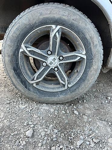 Другие детали кузова: ЗАДНЫЙ СТОП ЛЕВЫЙ Запчасти серебристый цвет кузова. В наличии по — 7