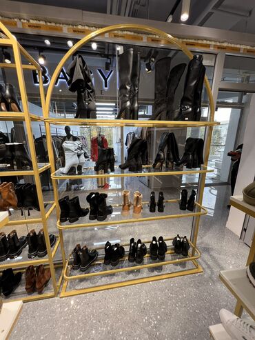 Стеллажи: На заказ изготовим стеллажи, кронштейны, стойки, примерочные со — 8