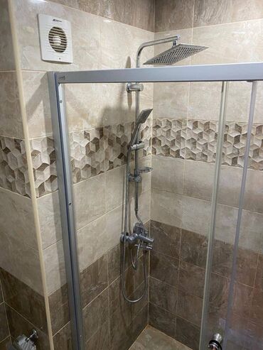 Uzunmüddətli kirayə mənzillər: Sumqayıtda bulvara yaxın,13 mertebeli binanın 12-ci mərtəbəsində — 10