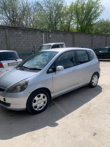 машина в аренду хонда фит: Ижарага берем Honda Fit такси үчүн, Узак мөөнөткө, | Күрөө