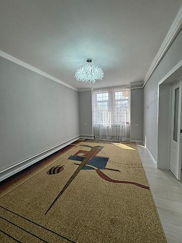 Продажа коттеджей и домов: Продаётся уютный и современный дом в ж/м Ак-Орго! Общая площадь дома — — 7