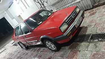 рага авто: Volkswagen Jetta: 1991 г., Кол менен иштөөчү, Бензин, Седан — 3