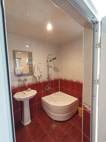 Köhnə tikili: Gəncə şəhəri, Abbas Səhhətdə 9 mərtəbənin 7ci mərtəbəsində yerləşən 3 — 10