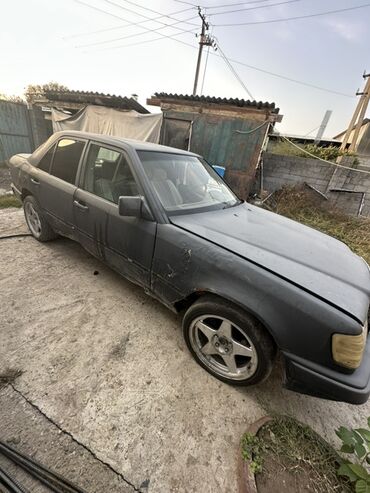 дом в колесах: Mercedes-Benz W124: 1987 г., Седан