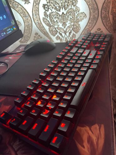 logitech mx keys: HyperX Alloy FPS Cherry MX Blue
В хорошем состоянии