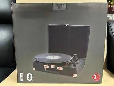 Zvučnici i stereo sistemi: Prenosni gramofon u koferu - Retro dizajn u stilu kofera, crna — 17