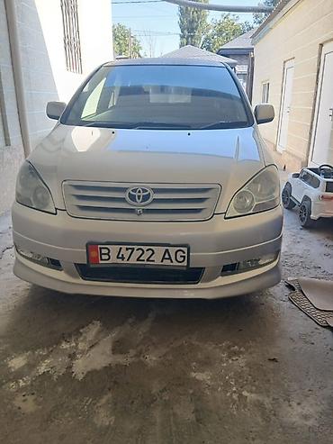 range river: Toyota Ipsum: 2003 г. — 6