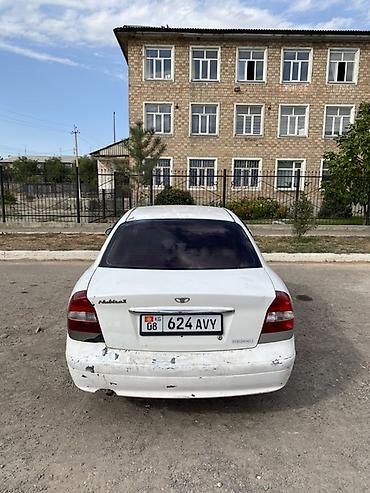 дейво дамас: Daewoo Nubira: 2000 г., 1.6 л, Автомат, Седан — 2