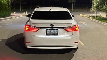 Lexus: Lexus ES: 2017 г., 2.5 л, Вариатор, Гибрид, Седан — 2