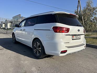 срочно гарит: Kia Carnival: 2020 г., 2.2 л, Автомат, Дизель, Минивэн — 3