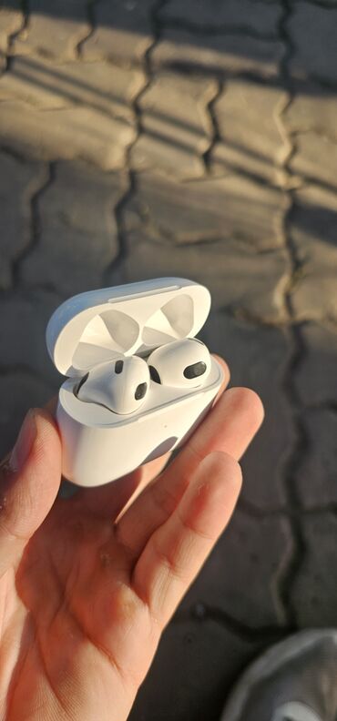 airpods 2 бу: Вкладыши, Apple, Б/у, Беспроводные (Bluetooth), Классические