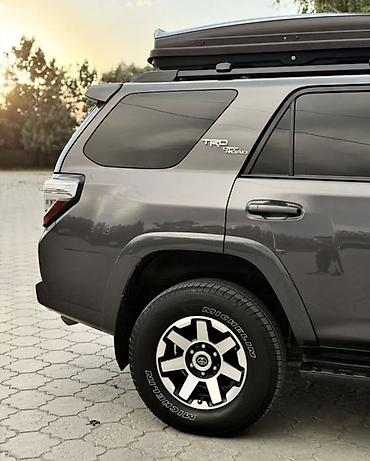 off roud: Toyota 4Runner: 2020 г., 4 л, Автомат, Бензин, Внедорожник — 4