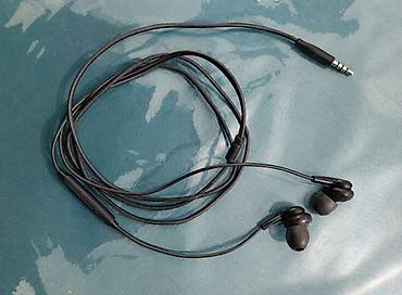 Məhsul: Simli qulaqlıq (in-ear)AKG Xüsusiyyətlər: - 3.5 mm AUX (TRRS)