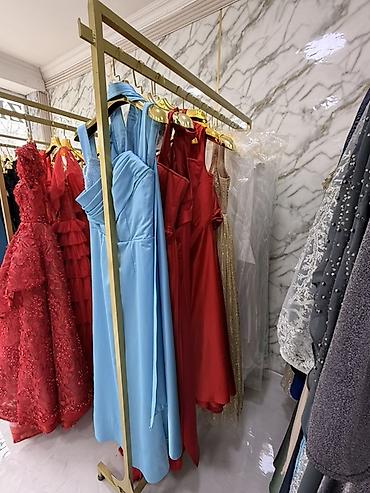 Ziyafət donları: ✔️ 100-ə yaxın ziyafət geyimi ✔️ 5 ədəd maneken və asılqanlar (vitrin -da lalafo.az — 4 Ziyafət donları: ✔️ 100-ə yaxın ziyafət geyimi ✔️ 5 ədəd maneken və asılqanlar (vitrin — 4