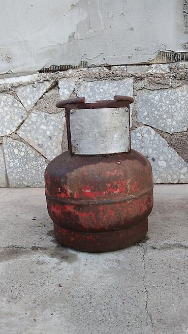 Үй жана бакча үчүн башка буюмдар: Продаю газовые баллоны,б/у, объем 5 и 27 литров, с регистром. Цена за — 2