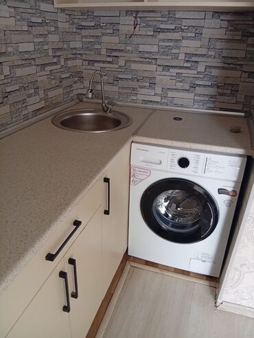 Uzunmüddətli kirayə mənzillər: Xirdalan seheri AAF park yaxinliginda 120 nin sonu terefde yerlesen 7 — 12