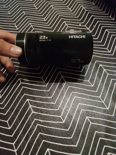 Cameras & Camcorders: Prodajem kameru HITACHI kao što vidite na slikama ispravna skroz ekran