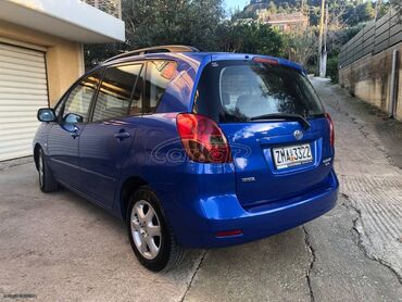 Toyota Corolla Verso: 1.6 l. | 2002 έ. Πολυμορφικό