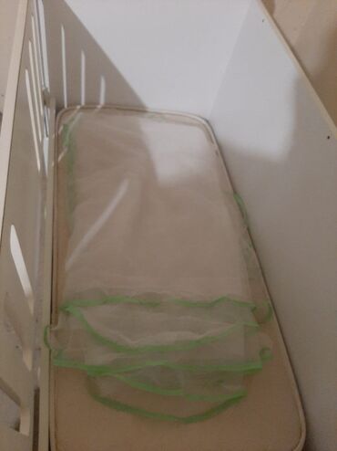 Beşiklər: Oğlan və qız üçün, İşlənmiş, Dördbucaq, Beşik, Dəstsiz, Yellənmə mexanizm ilə — 5