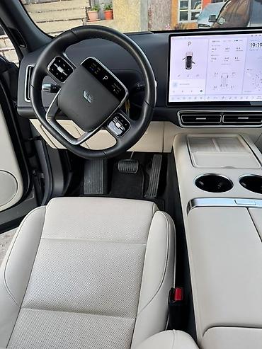 Другие автомобили: Li Auto L7 – это современный внедорожник, предлагающий просторный и — 7