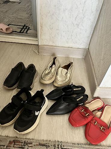 crocs 40: Бааары 1000 сом Женскийлер размер 37-38 ге тушот Детский мальчик 31 — 1