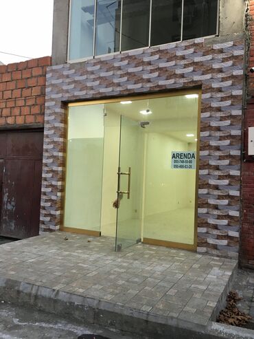 Ofislər: Gəncə şəhərində Mərkəzdə İcra hakimiyyətinin qarşisindaki kucede — 2