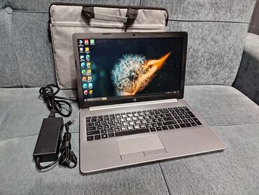 Другие аксессуары для салона: Ноутбук, HP, 16 ГБ ОЗУ, Intel Core i5, 15.6 ", Б/у, Для несложных задач, память SSD