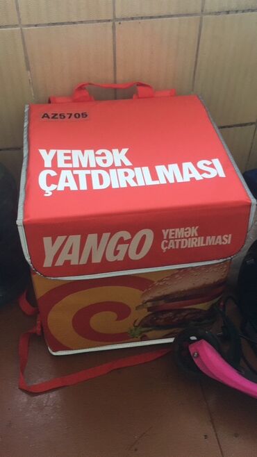 Professional sobalar: YANGO yemək çatdırılması üçün termal çanta - Rəng: qırmızı, üzərində