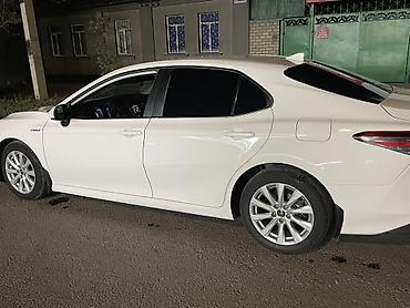 ender s: Toyota Camry: 2019 г., Автомат, Гибрид, Седан — 2