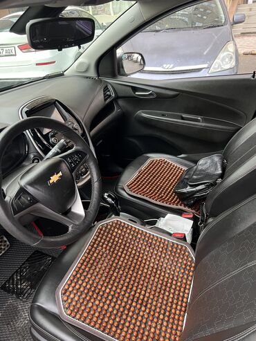 спарк 2: Chevrolet Spark: 2018 г., 0.1 л, Автомат, Бензин, Седан