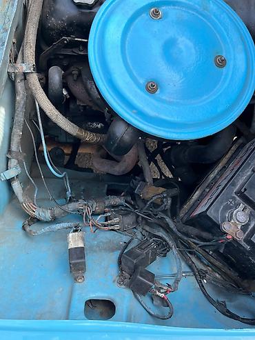 VAZ (LADA): Salam çox təcili satlr 2 dən atr arada sağ sol krelin ətəyinə krasqa — 3