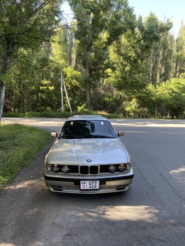е34 кузов: BMW 5 series: 1989 г., 2.8 л, Механика, Бензин, Седан
