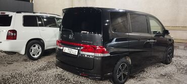 Honda: Honda Stepwgn: 2005 г., 2 л, Автомат, Бензин, Минивэн — 11