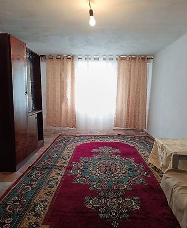 дом м: Сдаётся 1‑комнатная квартира в районе Аламединского рынка. - Площадь — 5