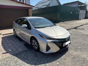 приус 40: Toyota Prius: 2018 г., 1.8 л, Автомат, Электромобиль