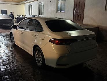 Toyota: Toyota Corolla: 2019 г., 1.8 л, Вариатор, Гибрид, Седан at lalafo.kg — 6 Toyota: Toyota Corolla: 2019 г., 1.8 л, Вариатор, Гибрид, Седан — 6