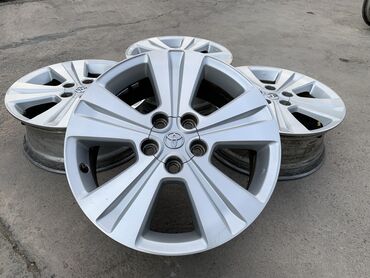 купить диски на авто в бишкеке: Литые Диски R 17 Toyota, Комплект, отверстий - 5, Б/у