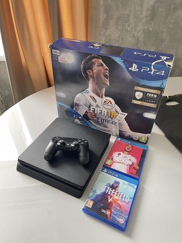 сони плейстейшен 4 продаю: Продаю PS4 slim 500gb 3 ревизия, в хорошем состоянии Не прошитый, в